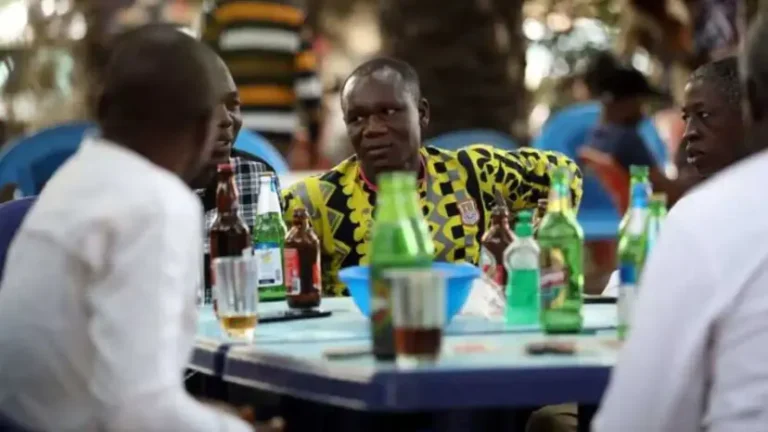 People_drinking_beer